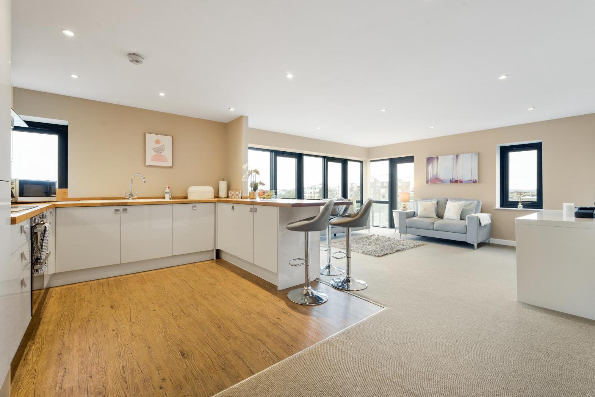 Westcliff Penthouse With Sea Views And Balcony Lejlighed Bournemouth Eksteriør billede
